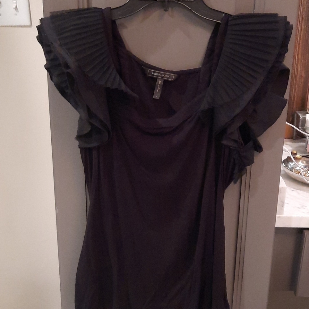 Black BCBG ruffled sleeve size M